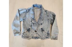 Girls SZ 8 Denim 80's Inspired Jean Jacket Studs Embellished